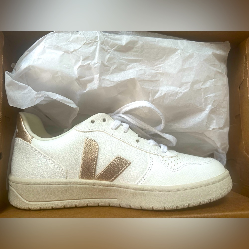 VEJA Sneakers